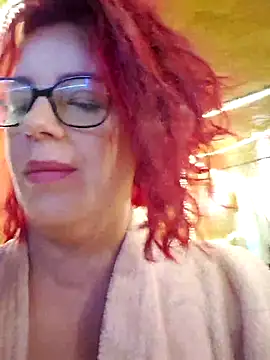Escarlate4you  online show from 07/05/26, 11:17