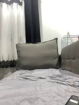 Snapshot of Bella_Anjoss chatting on 07/01/26, 01:07 Bella Anjoss online show from 07/01/26, 01:07