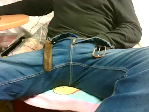 Giulio35 Pika online show from 11/18/25, 05:17