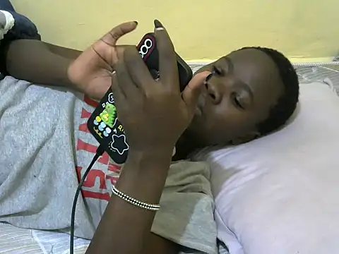 hey its andreana online show from 01/27/25, 07:56