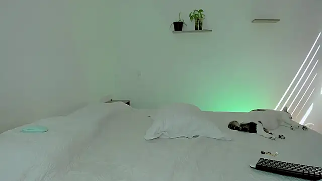 Lilabril online show from 01/13/25, 05:23