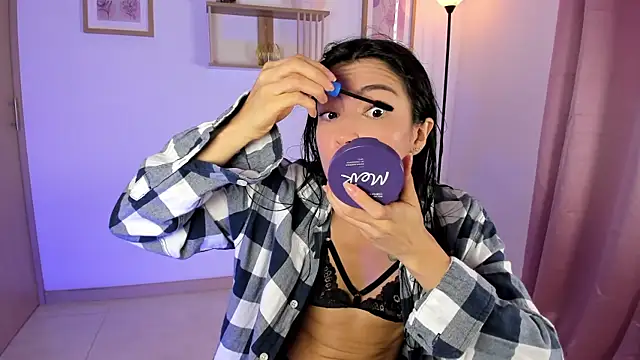 Lilabril online show from 05/20/26, 02:45
