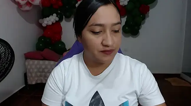 Saracutee1 online show from 12/13/24, 02:49