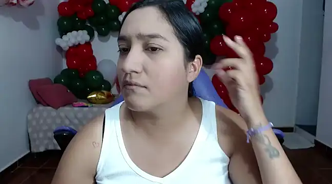 Saracutee1 online show from 12/19/24, 04:02