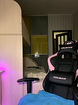 Julietta a online show from 10/08/25, 04:15