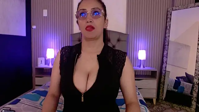 dayana mendoza69 online show from 10/22/25, 01:00