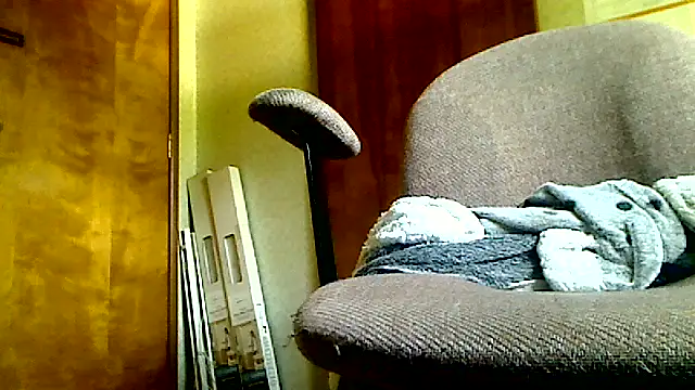 markluvskitty online show from 04/15/26, 07:58