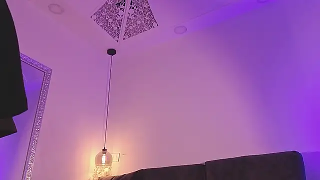 Snapshot of Isabella_francoo chatting on 02/16/26, 11:50 Isabella francoo online show from 02/16/26, 11:50