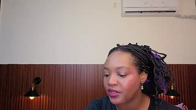 chanel brunette online show from 04/13/26, 06:46