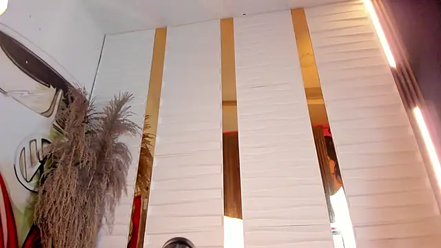 Biiancacox online show from 10/17/25, 03:10