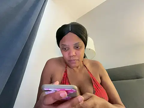 Snapshot of Jenkini chatting on 09/25/25, 10:46 Jenkini online show from 09/25/25, 10:46