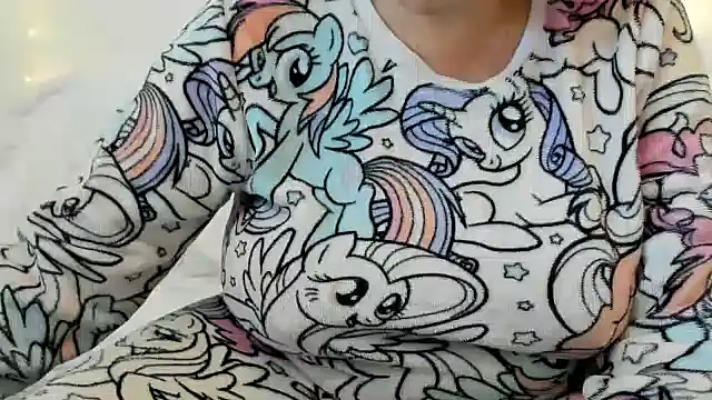 Snapshot of IsraeliMilf chatting on 02/25/25, 07:42 IsraeliMilf online show from 02/25/25, 07:42