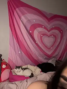 ThickerThanYoBitch online show from 12/12/24, 11:40