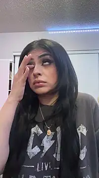 ThickerThanYoBitch online show from 01/05/25, 03:11