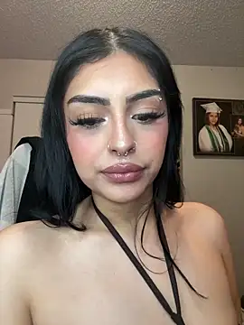 ThickerThanYoBitch online show from 10/12/25, 07:07