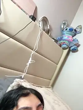 ThickerThanYoBitch online show from 11/13/25, 04:17