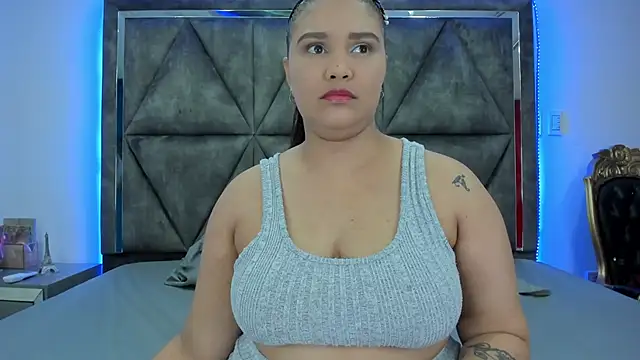 Danielaandximena online show from 12/31/24, 03:01