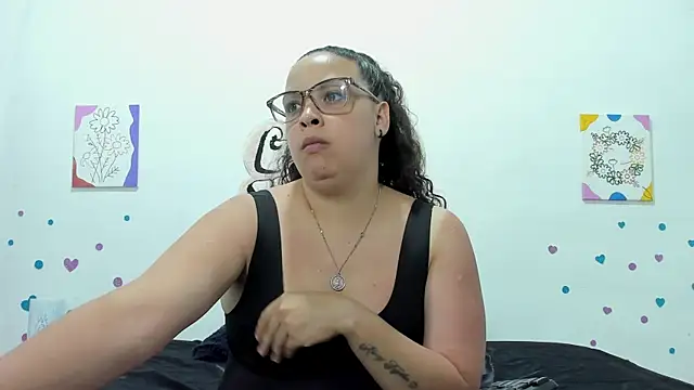 Danielaandximena online show from 10/07/25, 11:35