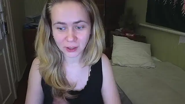 Riley Roo online show from 01/26/25, 05:23