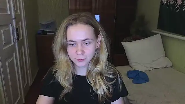 Riley Roo online show from 01/28/25, 06:07