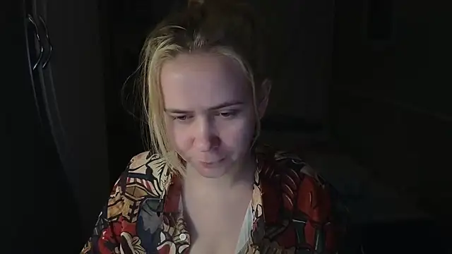 Snapshot of Riley_Roo chatting on 02/11/26, 05:07 Riley Roo online show from 02/11/26, 05:07