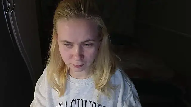 Snapshot of Riley_Roo chatting on 02/22/26, 05:11 Riley Roo online show from 02/22/26, 05:11