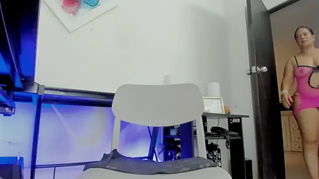 cathaarizti8 online show from 05/27/26, 07:11