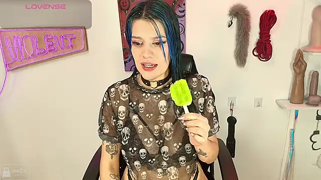 Violet-Queen online show from 03/02/25, 11:20