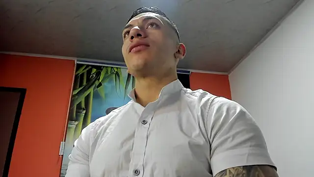 aquiles 51 online show from 12/01/25, 04:23