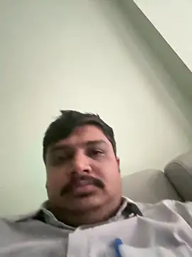 Snapshot of Parth-26 chatting on 05/20/26, 12:44 Parth-26 online show from 05/20/26, 12:44