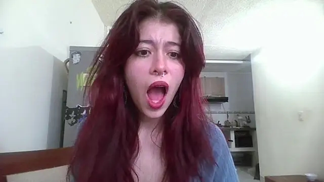 SuzzyyM online show from 02/13/25, 09:38