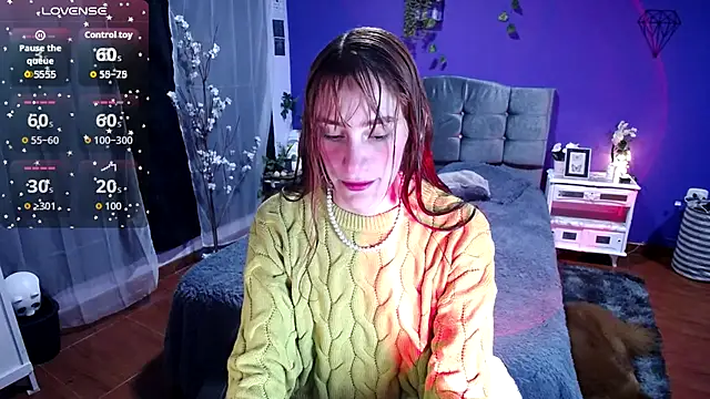 IsaBaileys  online show from 11/08/25, 04:34