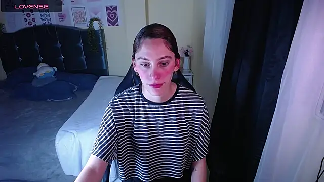 IsaBaileys  online show from 03/06/26, 01:02