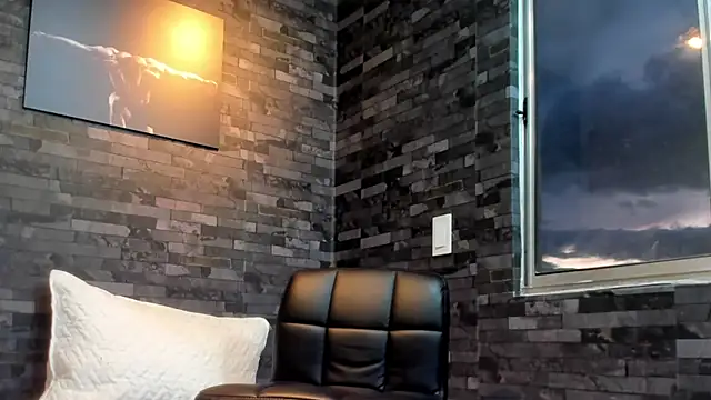 Snapshot of BruceDallas chatting on 11/30/25, 10:58 BruceDallas online show from 11/30/25, 10:58