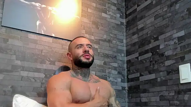 Snapshot of BruceDallas chatting on 12/15/25, 12:59 BruceDallas online show from 12/15/25, 12:59