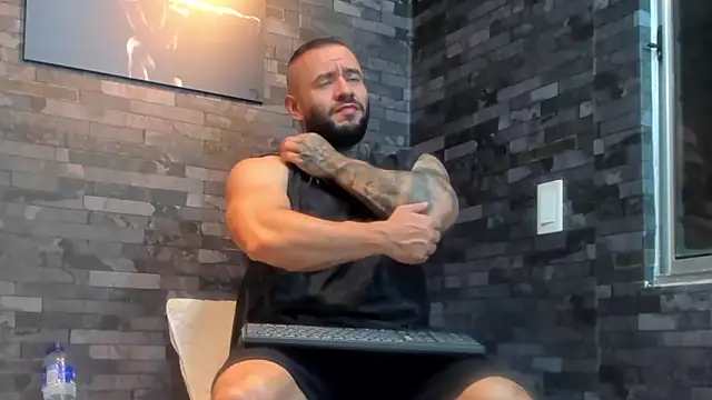 BruceDallas online show from 04/19/26, 03:39