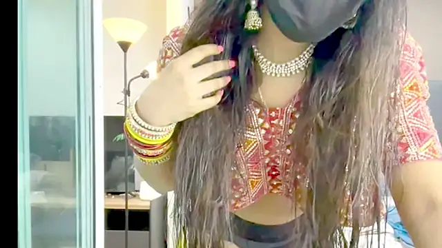 Snapshot of Monalisadon018 chatting on 11/09/25, 04:00 Monalisadon018 online show from 11/09/25, 04:00