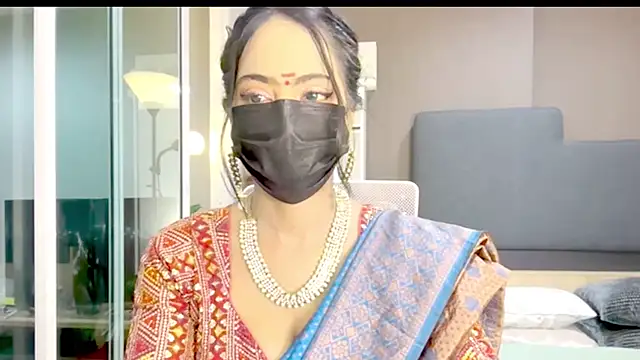 Snapshot of Monalisadon018 chatting on 12/16/25, 11:21 Monalisadon018 online show from 12/16/25, 11:21