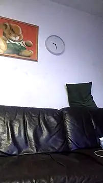 Knuffelstaaf123 online show from 10/09/25, 12:52