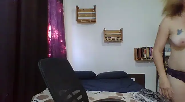 Snapshot of charlott_ponce chatting on 01/24/25, 11:45 charlott ponce online show from 01/24/25, 11:45