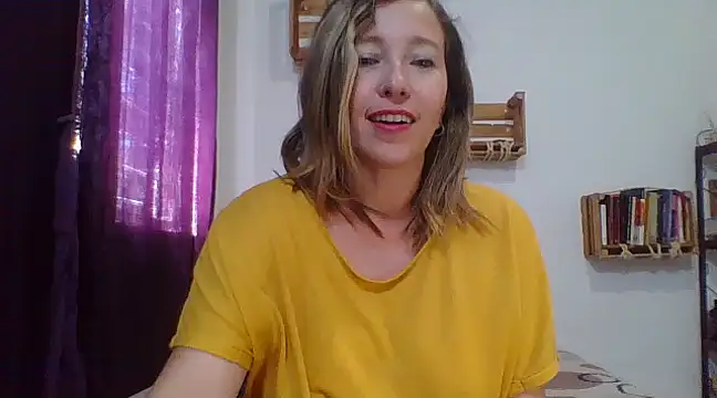 Snapshot of charlott_ponce chatting on 03/08/25, 06:37 charlott ponce online show from 03/08/25, 06:37