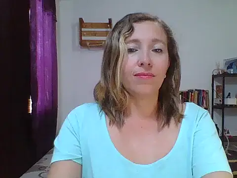 Snapshot of charlott_ponce chatting on 03/22/25, 07:31 charlott ponce online show from 03/22/25, 07:31