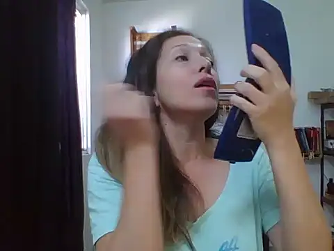 Snapshot of charlott_ponce chatting on 03/19/26, 03:38 charlott ponce online show from 03/19/26, 03:38