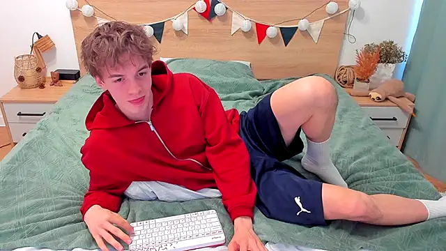 Fandi 777 online show from 11/15/25, 07:49