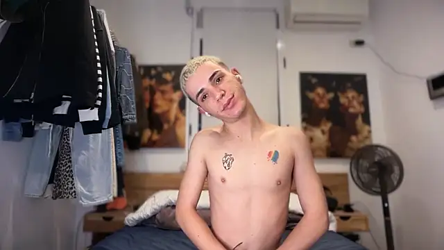 Cristian Delgado online show from 12/14/25, 07:36