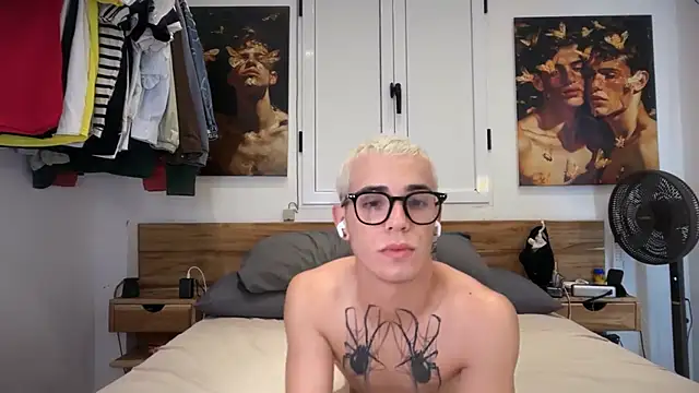 Snapshot of Cristian_Delgado chatting on 07/14/26, 05:45 Cristian Delgado online show from 07/14/26, 05:45