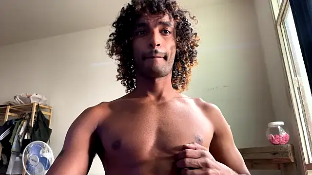 gerson173Hugo online show from 02/07/26, 01:48