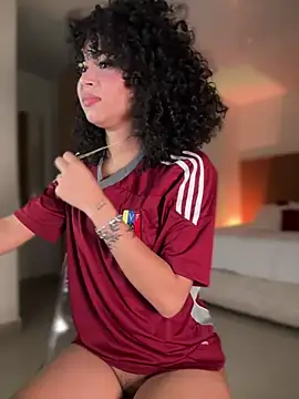 Lianh Benett online show from 12/28/24, 07:33