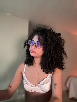 Lianh Benett online show from 01/26/25, 09:19