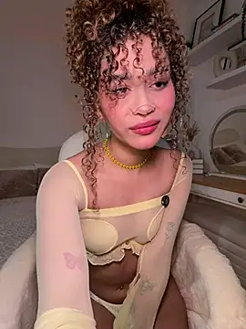 Lianh Benett online show from 07/27/26, 01:56